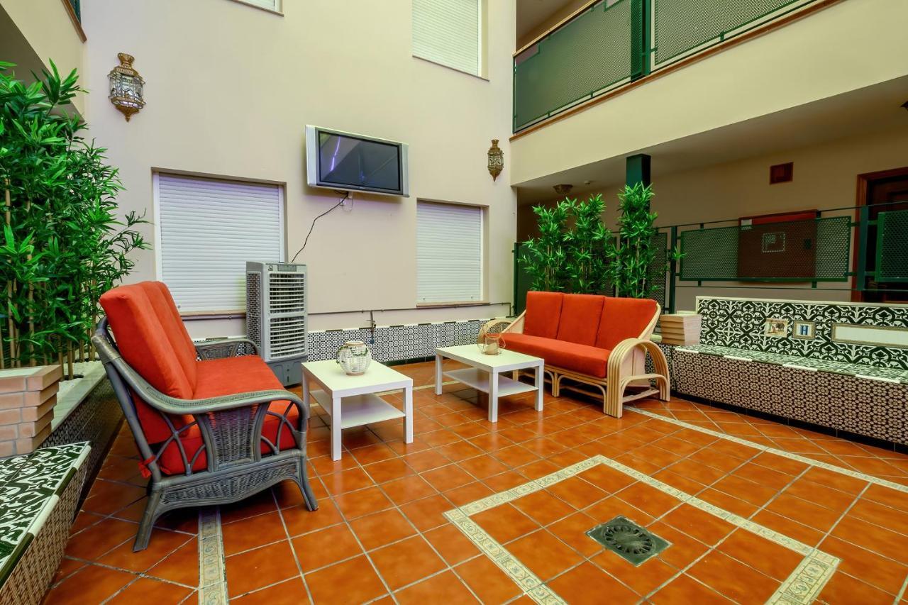 Hotel H28 Camas Kültér fotó