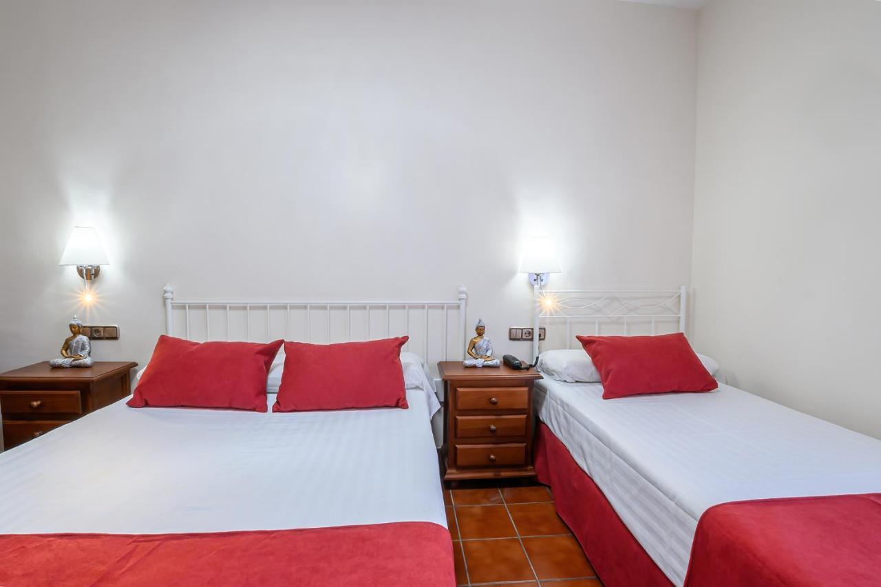 Hotel H28 Camas Kültér fotó